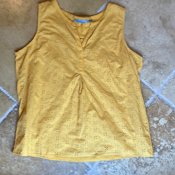 jason maxwell Tops - Jason Maxwell women’s sleeveless eyelet shirt xl